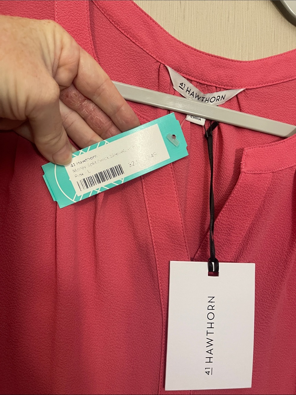 41 hawthorn stitch fix NWT large morey Coral Pink Sleeveless Split-Neck Camisole - Picture 3 of 6